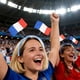 thumbnail image 5 of Diadema con lazo con la bandera de la Copa del Mundo de EE. UU., Canadá y México, decoración para fiestas de fanáticos, diadema con bandera, diadema de plástico, 5 of 6