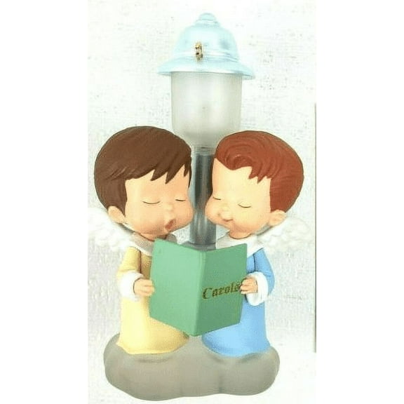 Hallmark Ornament 2002 Marys Angels, Heavenly Carols - Lighted