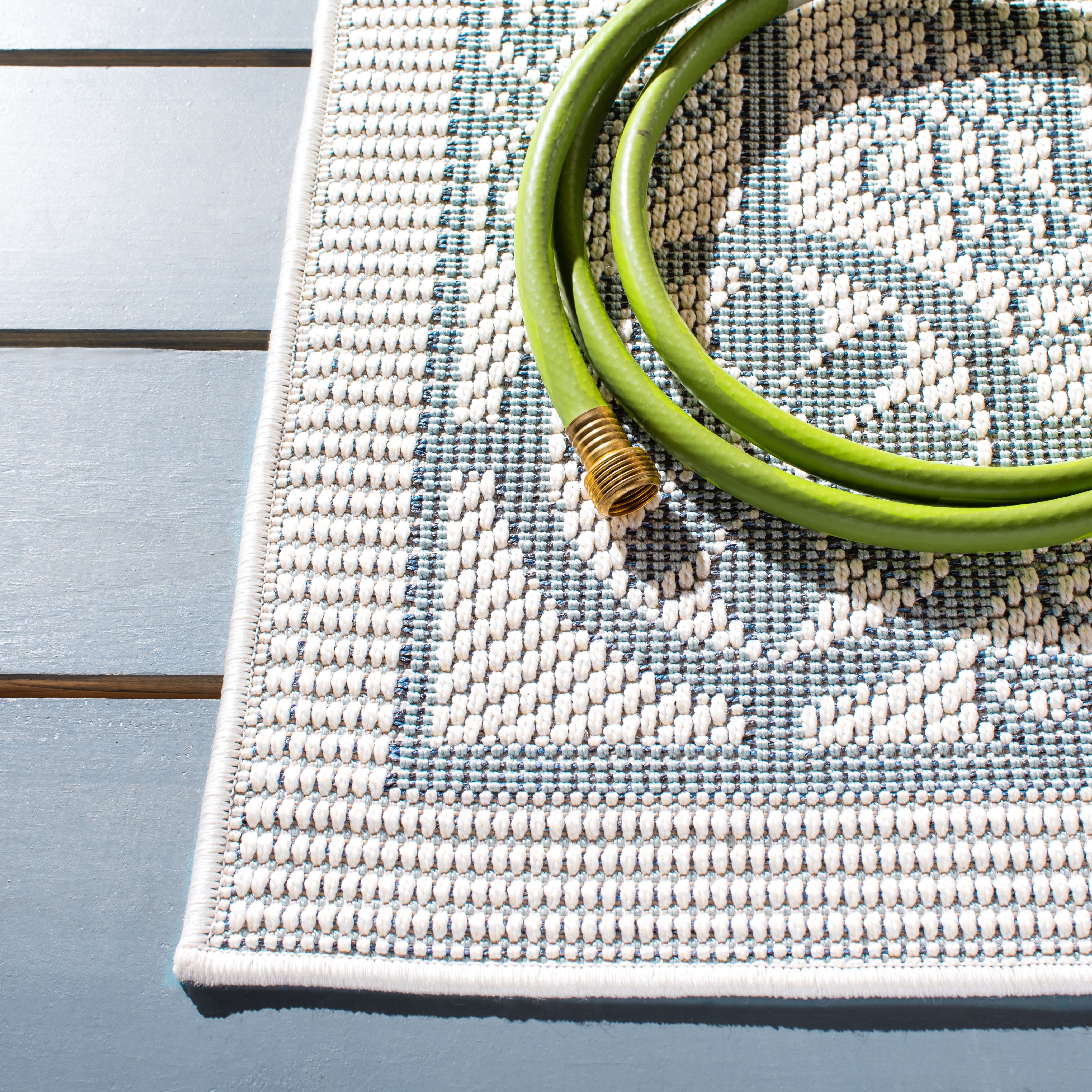 SAFAVIEH Machine Washable Rug Indoor/Outdoor Bermuda Collection - Bermuda Zoey Floral Bordered Indoor/Outdoor Area Rug Ivory/Light Blue, 6'7" x 6'7" Square