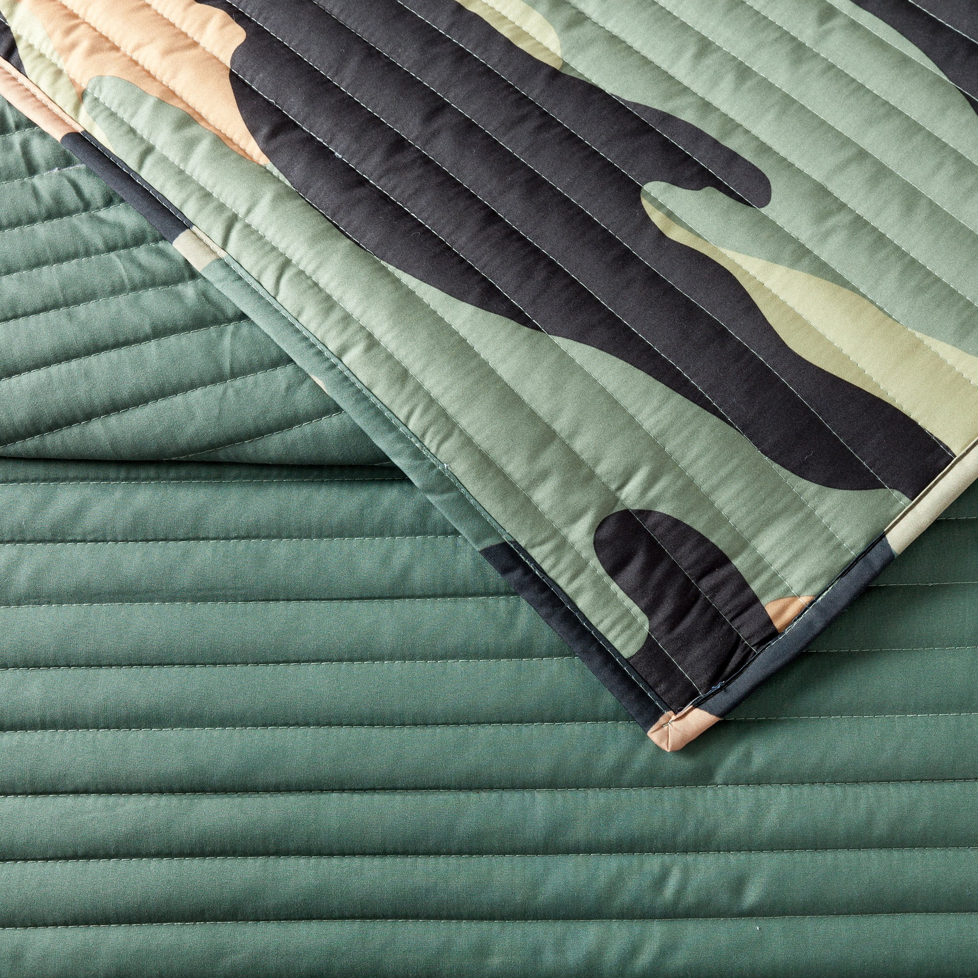 Urban Playground Kids and Teens Camouflage Green 2-Piece Quilt Set, Twin