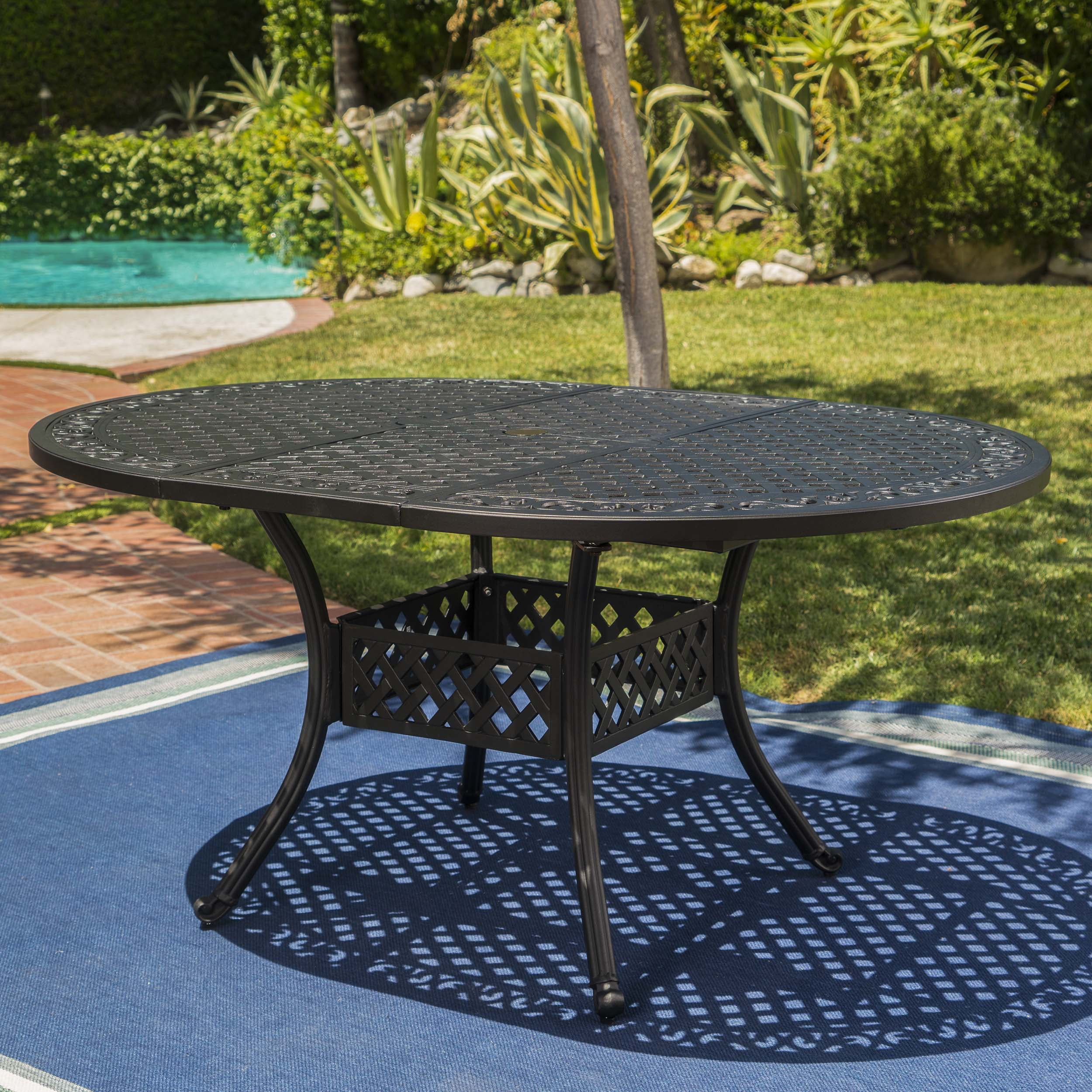 Stephano Island Outdoor Expandable Aluminum Dining Table, Black Sand