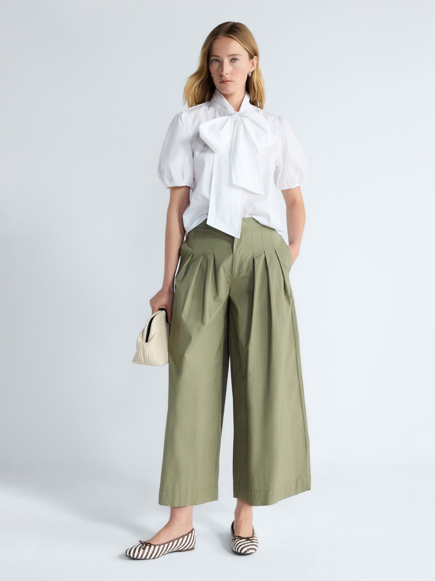 Free Assembly Women's and Women's Plus High Rise Wide Leg Pleated Culotte Pants, Sizes XS-XXL