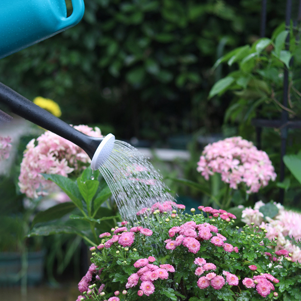 Raindrops 2 pcs  Plastic Watering Can Spray Bottle with Lid for Garden Random Sprayer Color