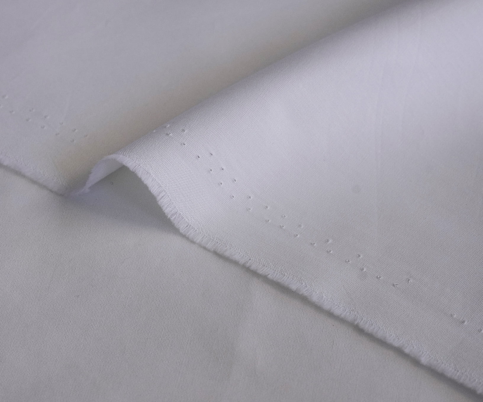 Soimoi White 100% Cotton Poplin Fabric - 42 Inch Wide x 10 Yards | Smooth, Medium-Weight & Durable Material for Apparel, Quilting, Shirting & Crafts Cloth