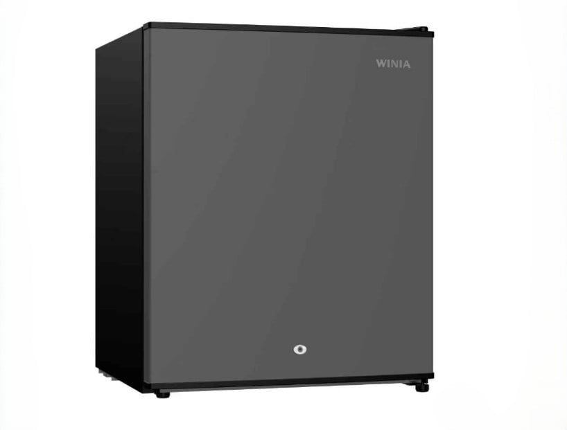 Frigobar de 1.7 p3 48 l color Acero Puerta reversible WRSD48XDHXL Winia