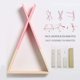 thumbnail image 2 of Elegante estante de pared de madera escandinavo, la forma triangular agrega un estilo único a la decoración de su hogar, diseño de montaje en pared que ahorra espacio para cualquier habitación, 2 of 5