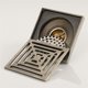 thumbnail image 3 of Desagüe de piso de malla cuadrada para cuarto de baño - Verde bronce - Repelente de insectos, desodorante y antideslumbrante, 3 of 5