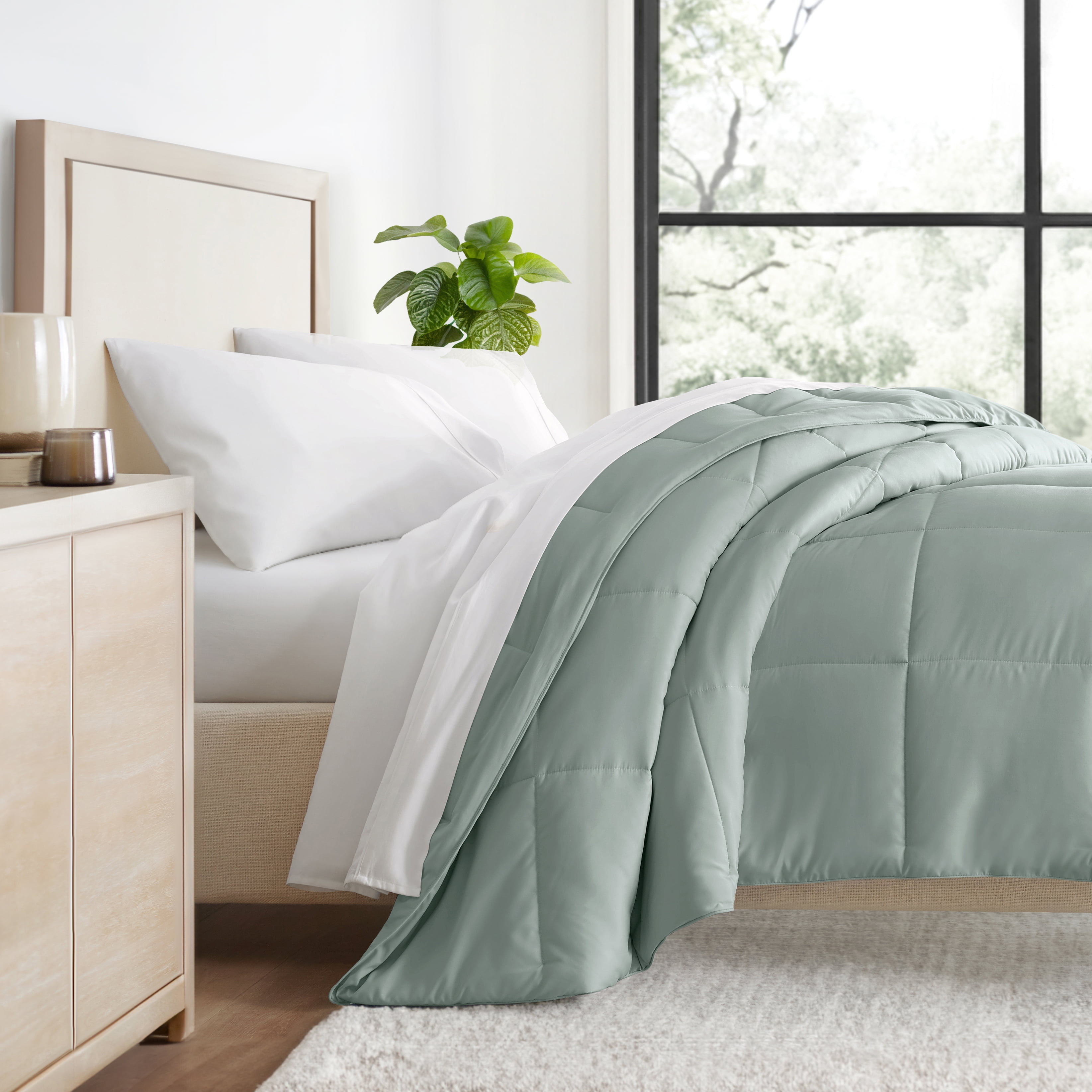Breathable Cool Comforter All Season Lightweight Down-Alternative Solid Eucalyptus Green for King Size Bedding by Comfort Canopy