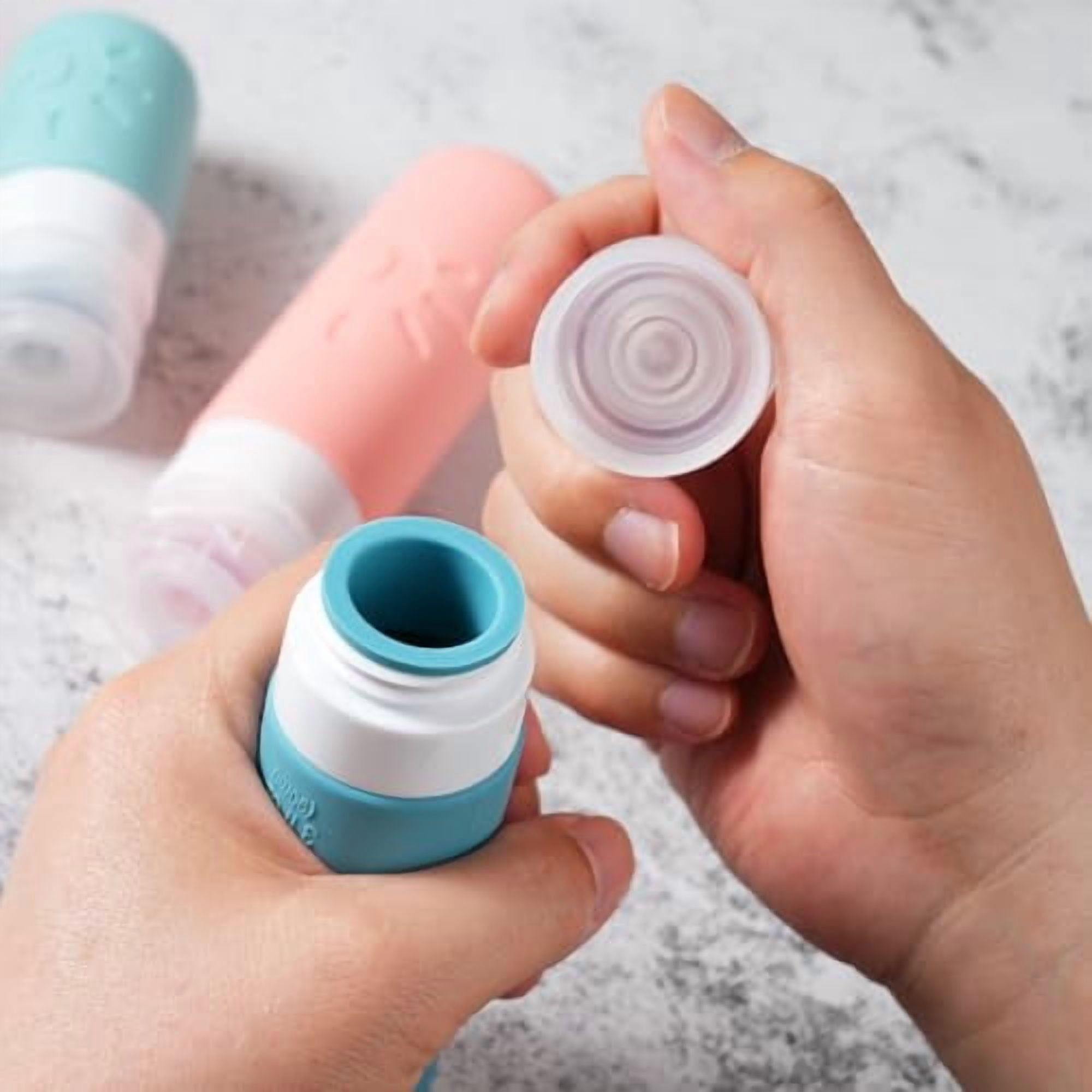 18 Pack travel Bottles for Toiletries, TSA Approved Silicone Travel Containers Leak Proof Refillable Travel Accessories for Shampoo Conditioner Lotion Body Wash(Multicolored B)