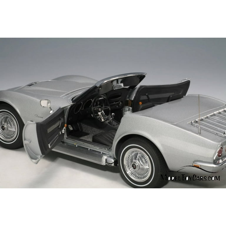 1969 Chevy Corvette, Silver - AutoArt 71162 - 1/18 Scale 1969 Chevy Corvette, Silver - AutoArt 71162 - 1/18 Scale