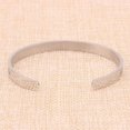 thumbnail image 4 of Fiudx Pulsera de Moda, Elegante Brazalete de Acero de Titanio, Diseño Único Colgante Hueco, Accesorio Casual, Colección de Joyas Unisex, Ideal para Regal, Ajuste Cómodo y Ligero., 4 of 6