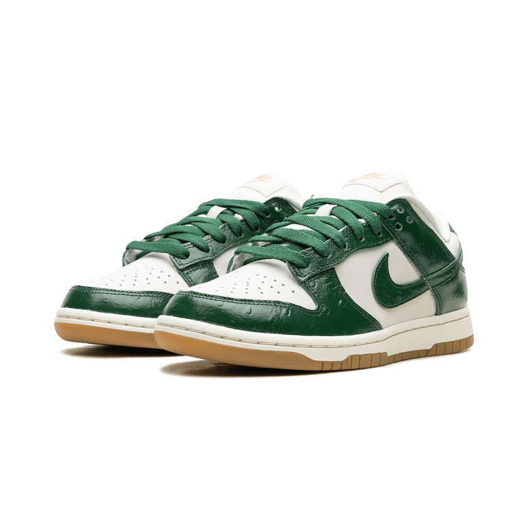 NIKE WOMENS DUNK LOW LX Womens NIKE WOMENS DUNK LOW LX Womens
