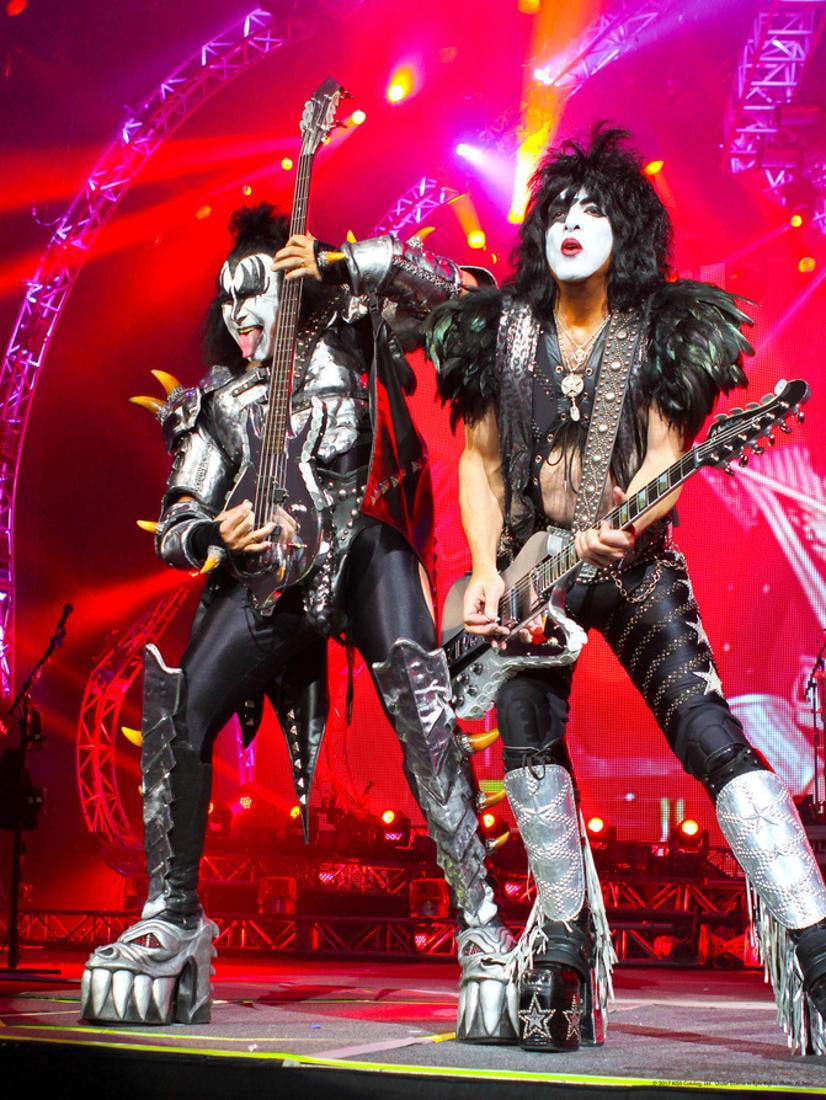 KISS - 40th Anniversary Tour Live - Simmons and Stanley Heavy Metal