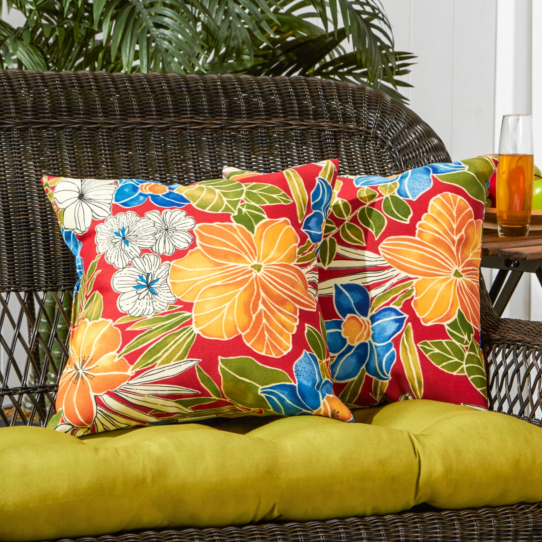 Greendale Home Fashions 17'' x 17'' Reversible Outdoor Throw Pillow, Set of 2, Aloha Red