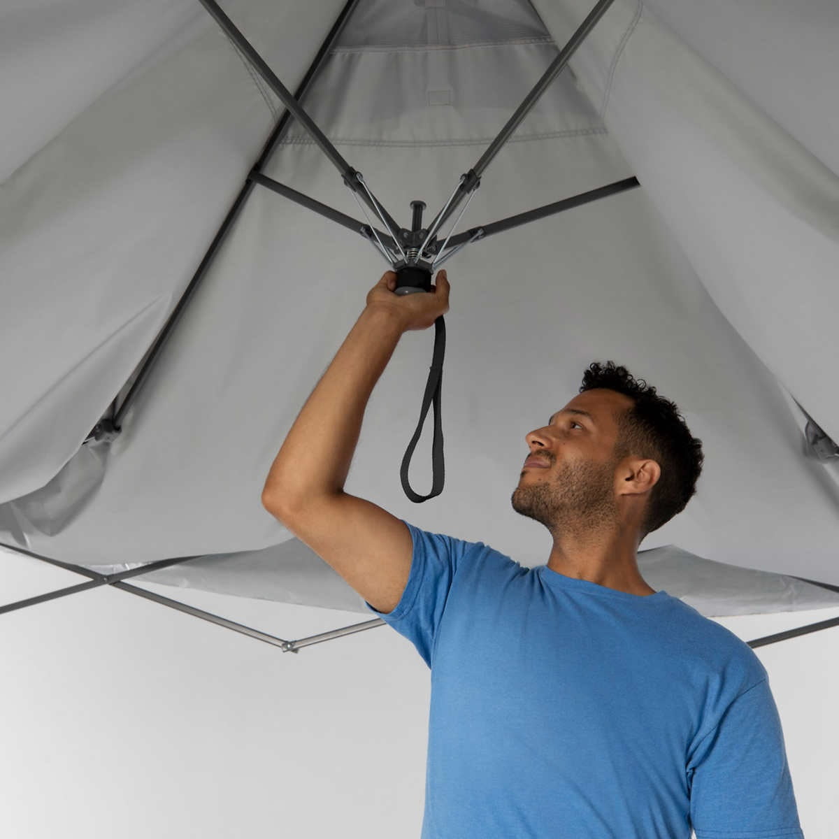 Coleman 13'x13' 1-Push Center Hub 