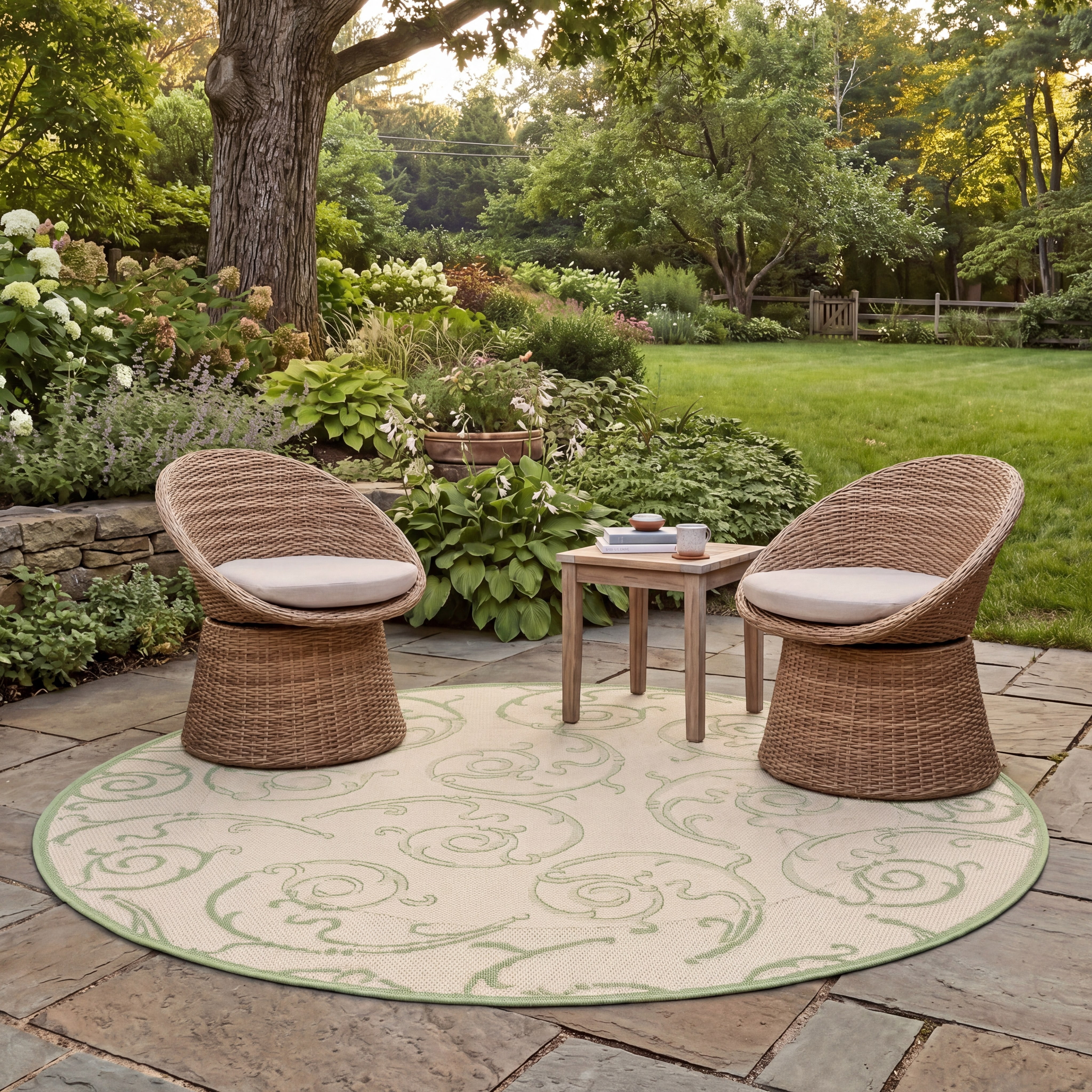 Safavieh Courtyard Daniel Oriental Indoor/Outdoor Area Rug, Natural/Olive, 7'10" x 7'10" Round
