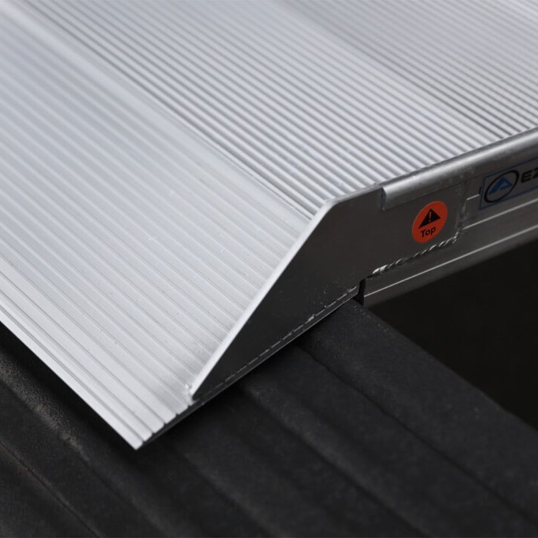 Flt Ramp Slip Proof Delivery Ramp EZ-ACCESS 4 Foot Aluminum Walk Ramp - Slip ...