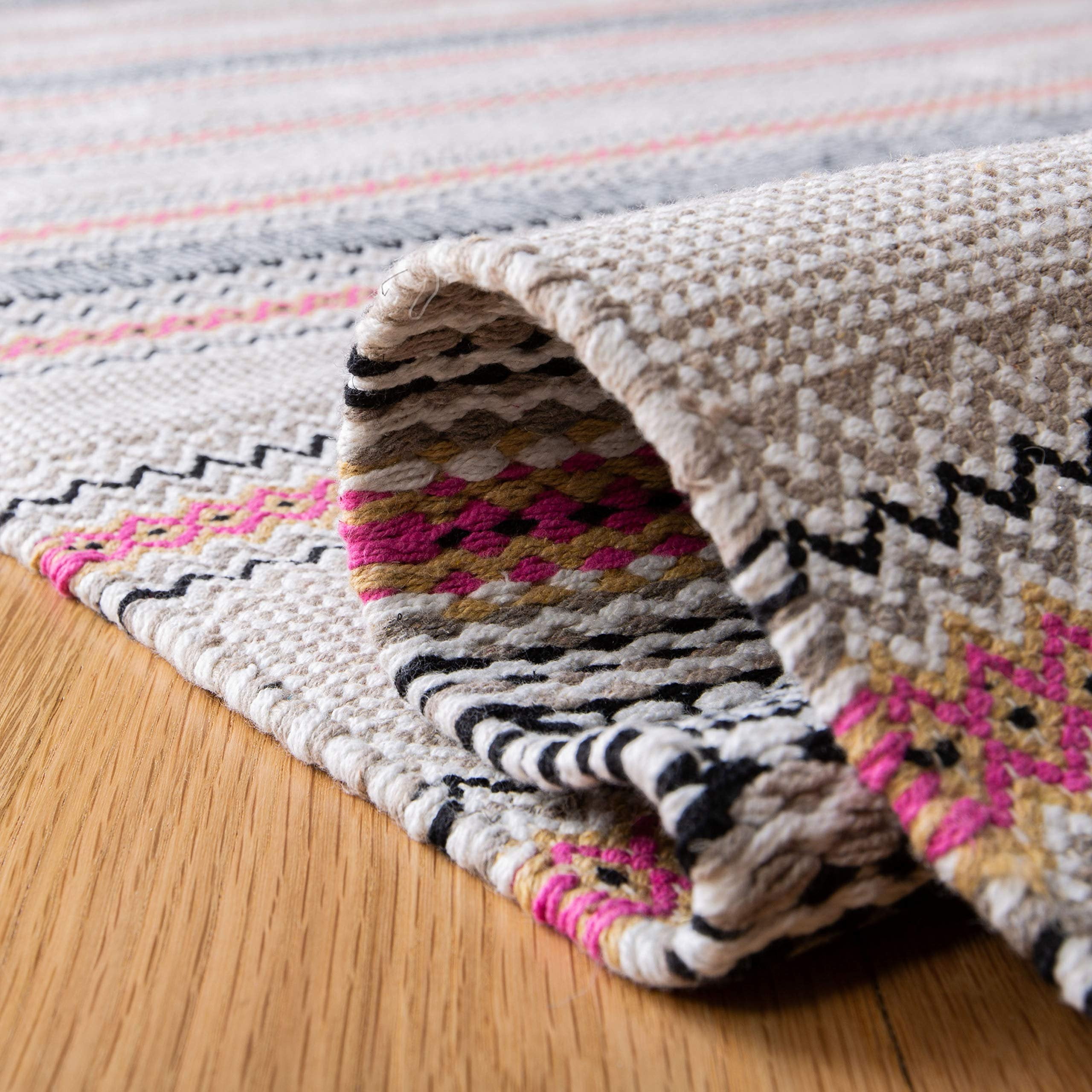 SAFAVIEH Montauk Spots Geometric Striped Cotton Area Rug, Pink/Beige, 6' x 9'