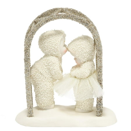 Department 56 Snowbabies 4039774 A Kiss For Luck (Best Places To Retire On $50 000 A Year)