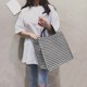 thumbnail image 3 of Bolsa Bolso de hombro con estampado de lona retro para mujer, bolso grande informal (pata de gallo) JShteea Para Estrenar, 3 of 7