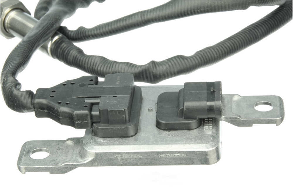 URO Parts URO-019151 Nitrogen Oxide (NOx) Sensor
