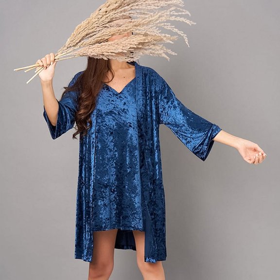 Pajamas for women Autumn Diamond Velvet Warm Condole Belt Nightgown Suit Women's Knitted Nine-point Sleeve Solid Color Nightgown Luxury Temperament Home Clothing Blue M