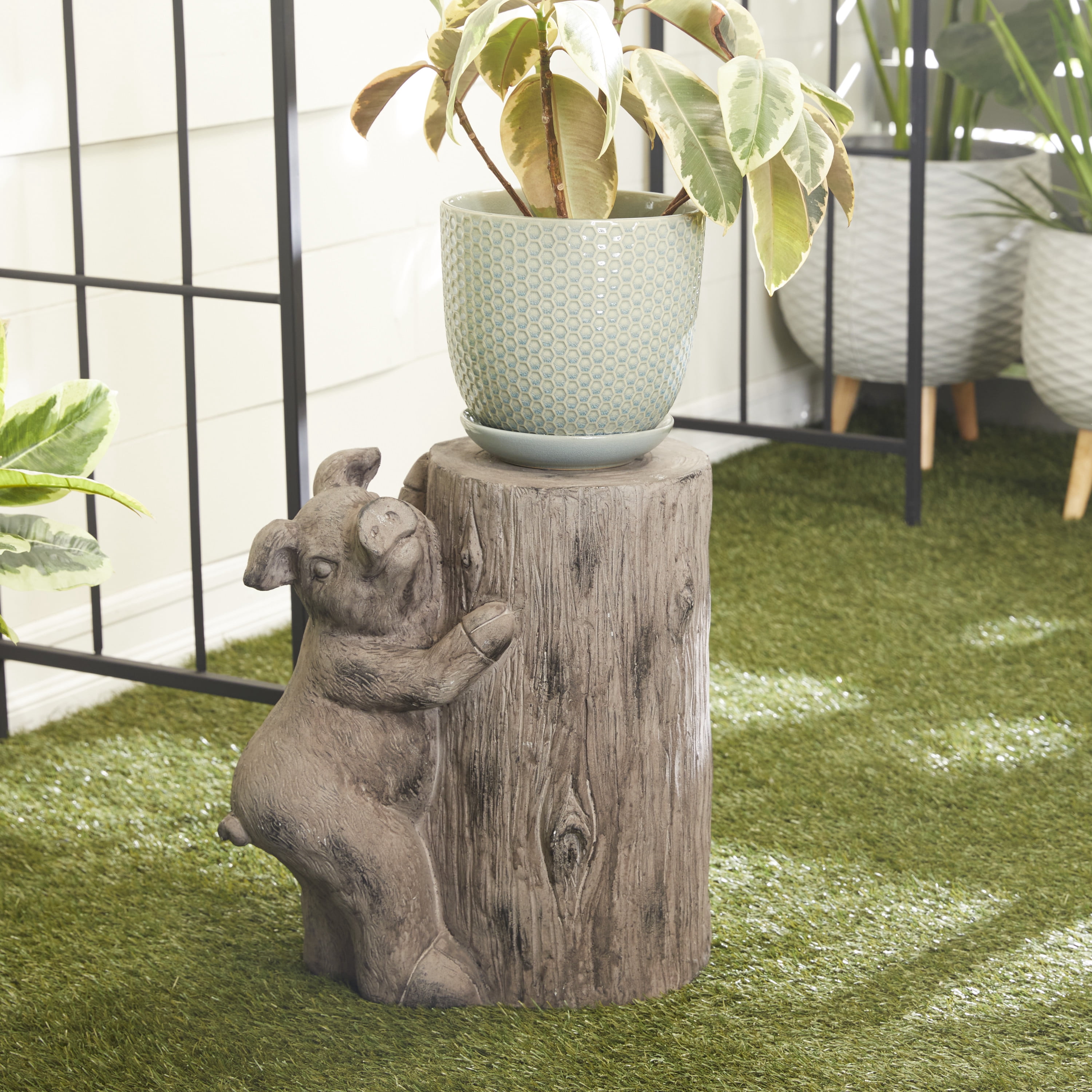 DecMode 10"W, 16"H MGO Modern Farmhouse Garden Sculpture, Brown, 1-Piece