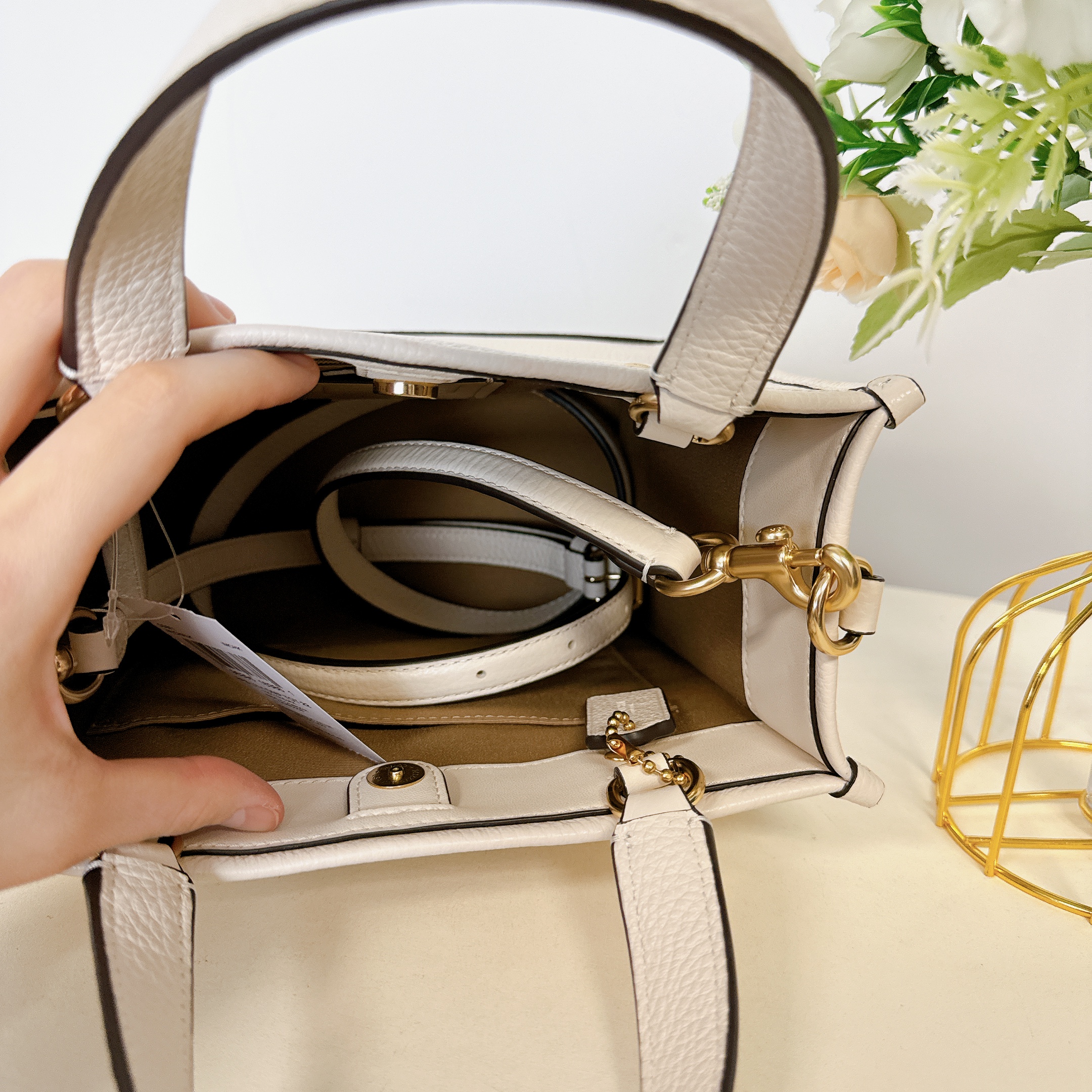 Coach CO971 Dempsey Tote 22 IN Chalk - Walmart.com