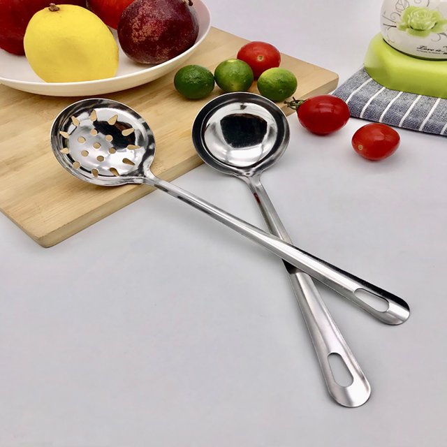 Trayknick Stainless Steel Ladle Soup Handle Ladle Serving Spoons with Pouring Rim, Ladle Spoon for Kitchen Cooking Soup Sauce