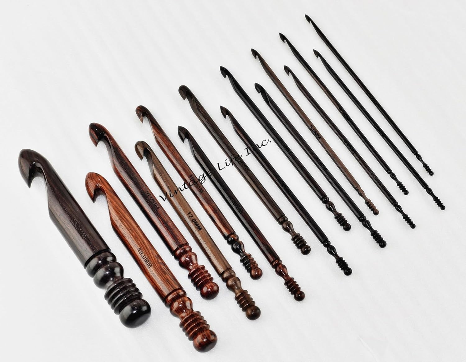 Ergonomic Crochet Hooks Set of 15 Soft Grip Rosewood Hooks 3.5 MM to 25 MM, Wooden Yarn Crochet Hooks for Arthritic Hands Needles for Knitting and Crocheting (Only Hooks)