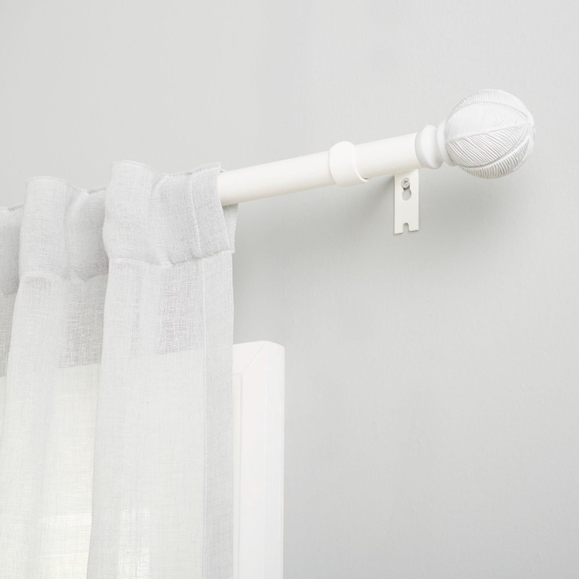 Exclusive Home Acanthus 1" Window Curtain Rod and Finial Set, Adjustable 36"-72", Off White