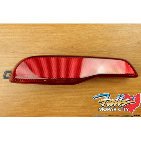 - 2014-2017 Jeep Cherokee Rear Driver Side Left Side Bumper Reflector Mopar OEM