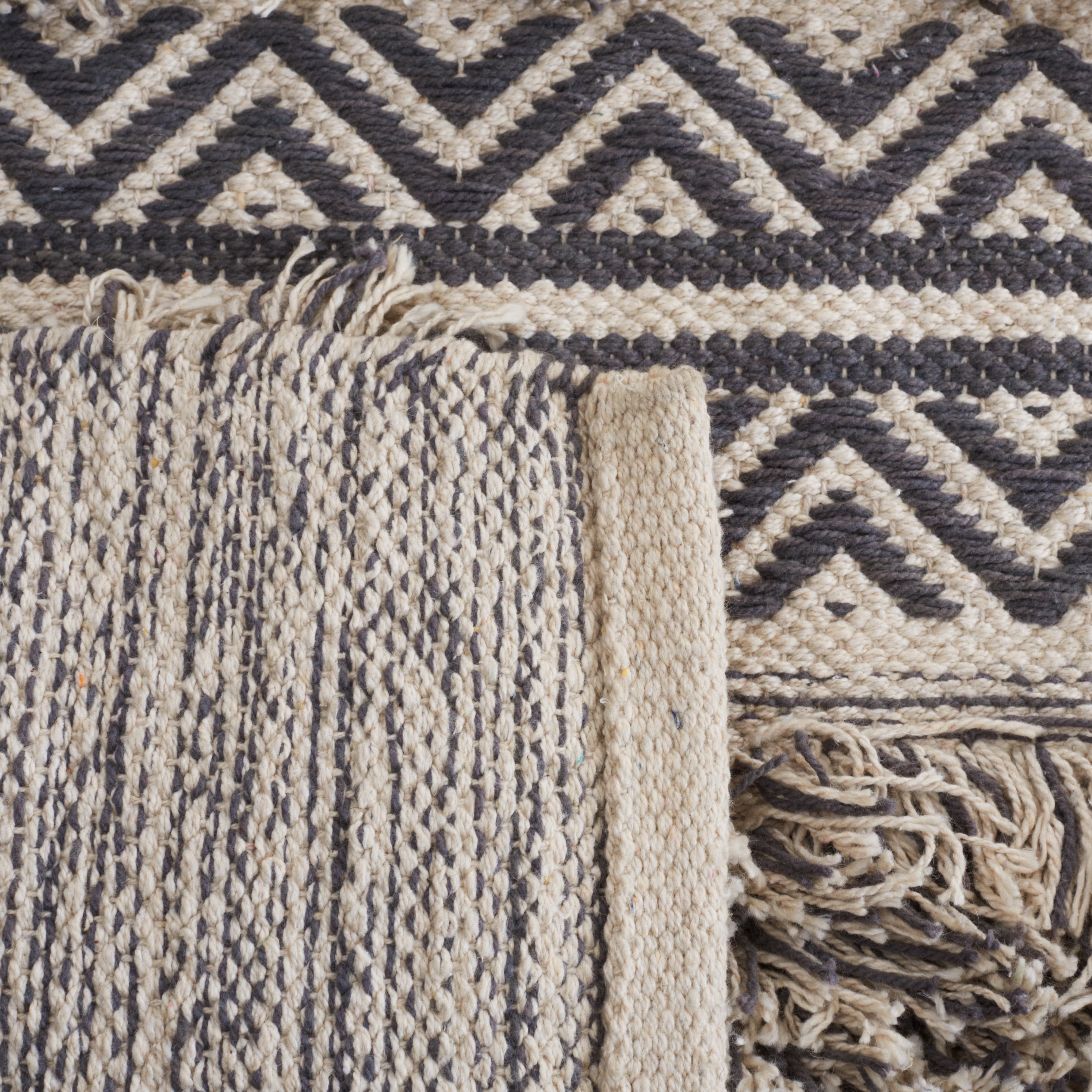 SAFAVIEH Natura Trinity Geometric Cotton Area Rug, Grey/Ivory, 5' x 8'