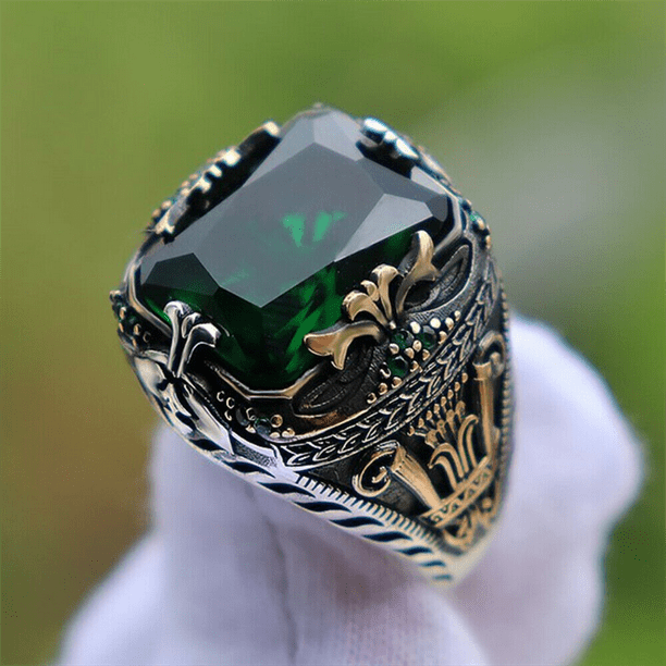 Anillo de lujo con incrustaciones de Esmeralda para hombre personalidad Retro personalidad dominante para ir a la fiesta del banquete joyeria nuevo Walmart en linea