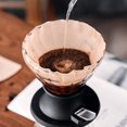 thumbnail image 1 of Cafetera de vidrio con filtro inteligente, 1 taza inteligente y 100 filtros de papel, 1 of 3