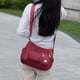 thumbnail image 3 of Bolso bandolera multicompartimento para mujer, bolso para madre de mediana edad o mayor, bolso de hombro informal, bolso de tela de gran capacidad, 3 of 6