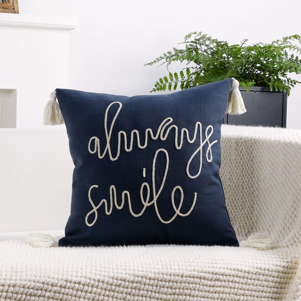 17.7x17.7in Embroidered Cushion Cover With Tassels
