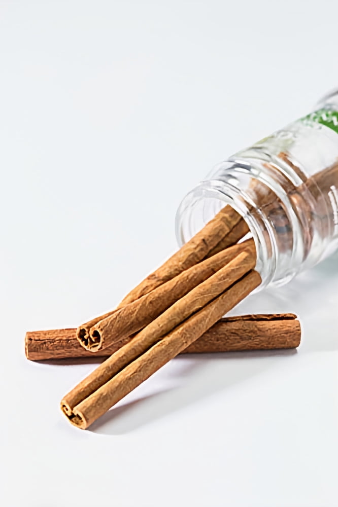 McCormick Organic Saigon Cinnamon Sticks .75 oz (Pack of 6)