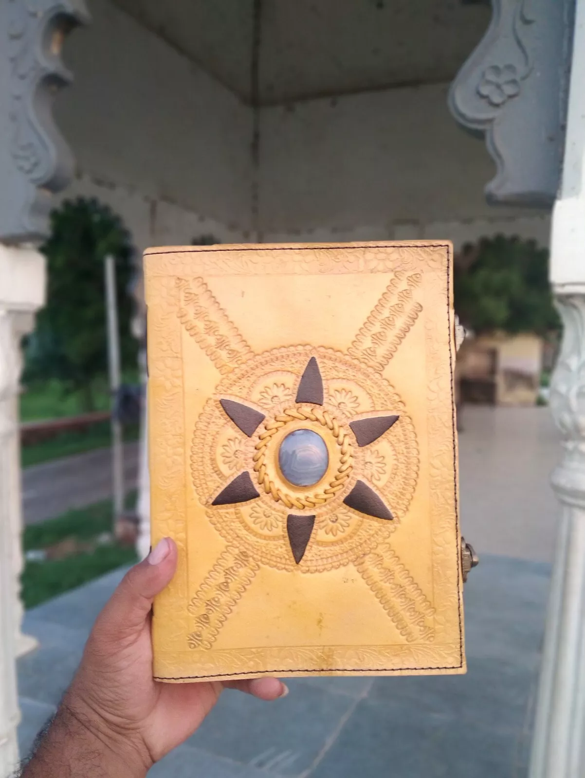 Handcrafted Embossed Design Vintage Leather Bound Journal Diary Healing Obsidian Stone Yellow Blank Notebook For Men & Women