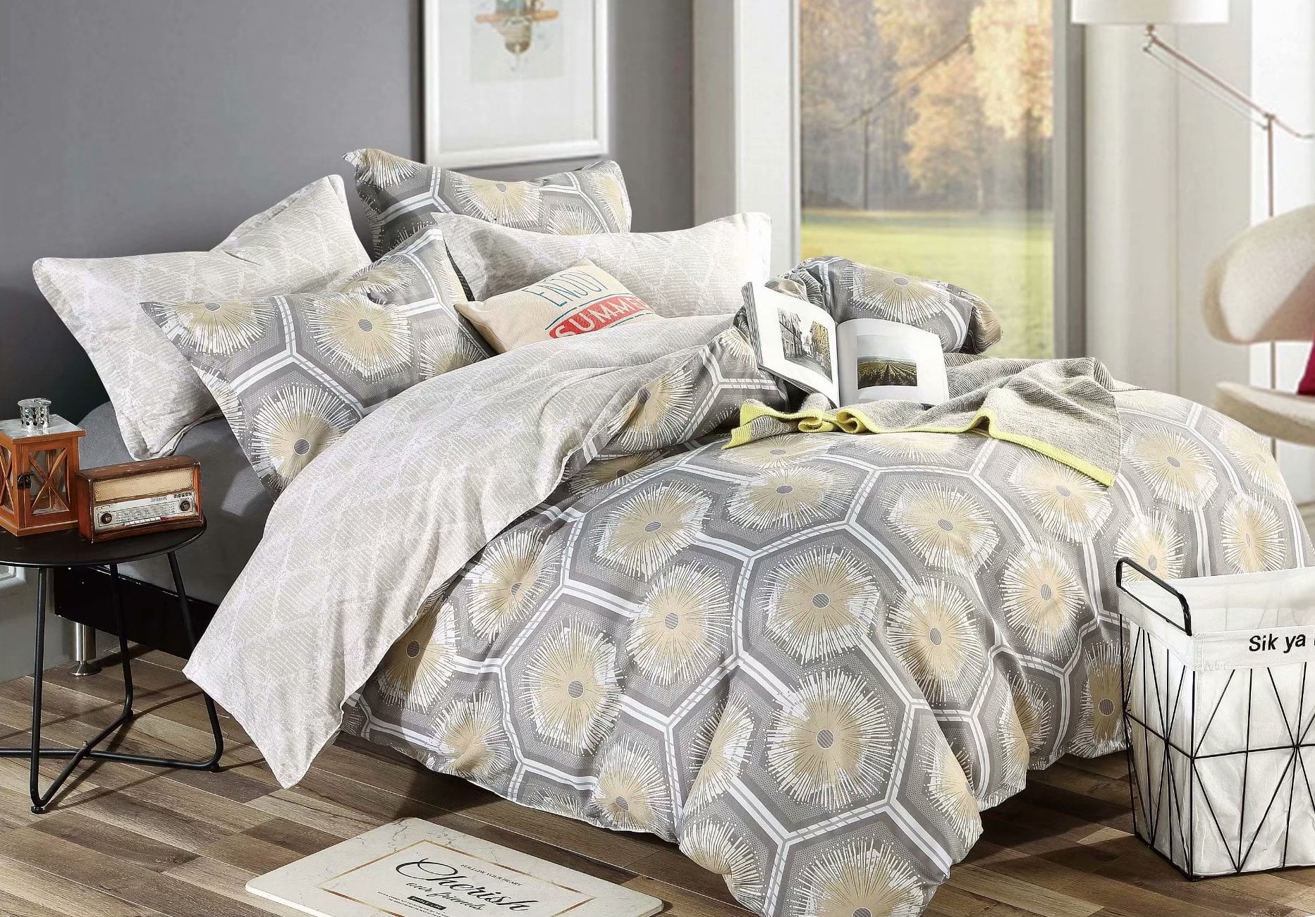 Swanson Beddings Geometry Hexagon Celebration 3Piece Bedding Set