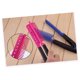 thumbnail image 5 of Peine para dar volumen al cabello con diseño plegable en forma de V y cerdas suaves para desenredar., 5 of 5