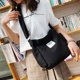 thumbnail image 4 of Bolsos de mano Bolsos de lona Bolsos de mano Bolso de pana Bolso bandolera con cremallera Bolso de hombro Bolso bandolera informal para el trabajo Universidad Compras Mujeres, 4 of 5
