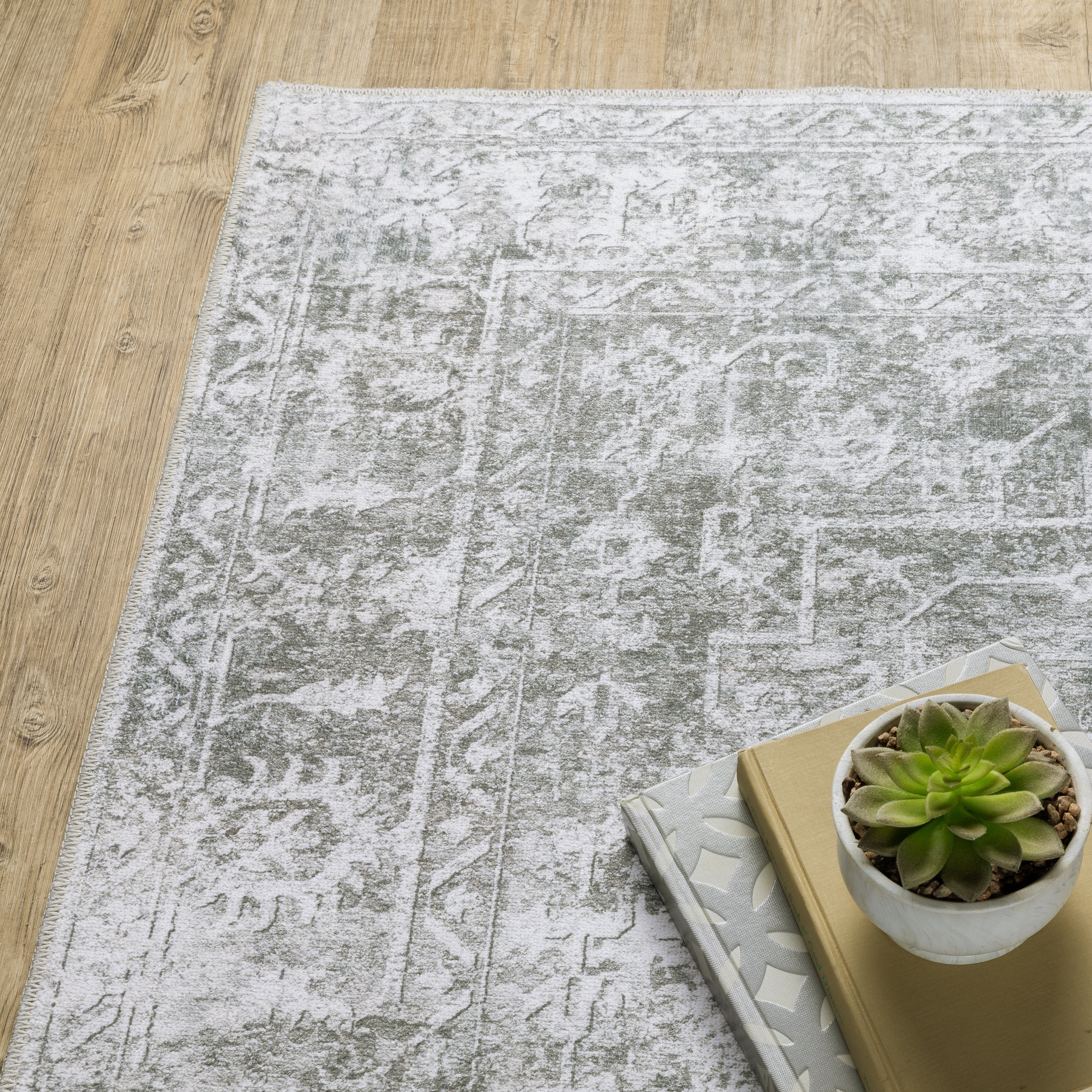 Avalon Home Marlowe Washable Distressed Oriental Grey/ Ivory Indoor Area Rug