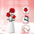 thumbnail image 4 of Set de construcción de ramo de rosas rojas Rasout, 162 piezas, 4 of 7