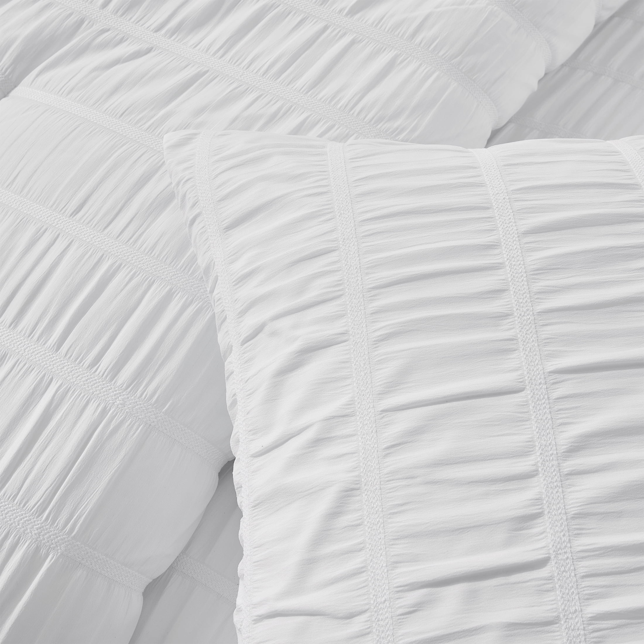My Texas House Stria 3-Piece Bright White Seersucker Comforter Set, Full/Queen