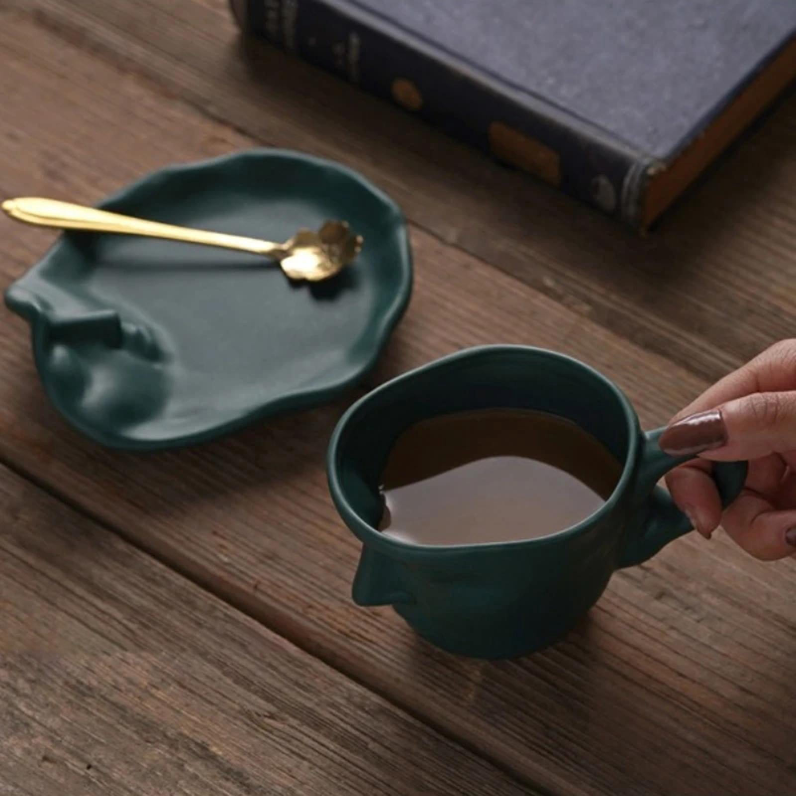 Fiocias 3D Human Face Kissing Mug with Spoons and Human Face Coaster Espresso Mugs 260ml Green