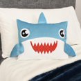 thumbnail image 2 of Orieller de personnage requin, 2 of 3