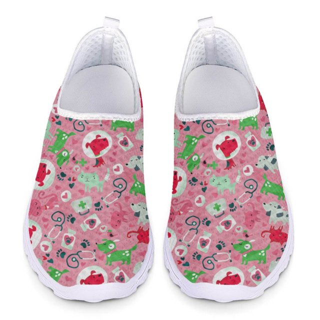 Nuestras zapatillas para correr están hechas de material EVA de alta calidad como suela. Adopta el diseño de malla superior, que puede ampliar las características agradables para la piel y transpirabl