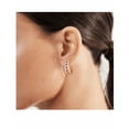 thumbnail image 4 of Aretes Xtellar Dorados Con Zirconia Azul Y Diseño Rejilla, 4 of 4