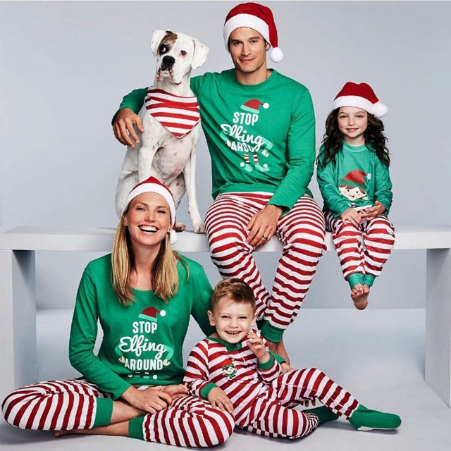 Disfraces de Año Nuevo 2024 Conjuntos familiares a juego Conjunto de pijamas navideños Traje de casa a rayas con letras Look de ropa de dormir informal suave